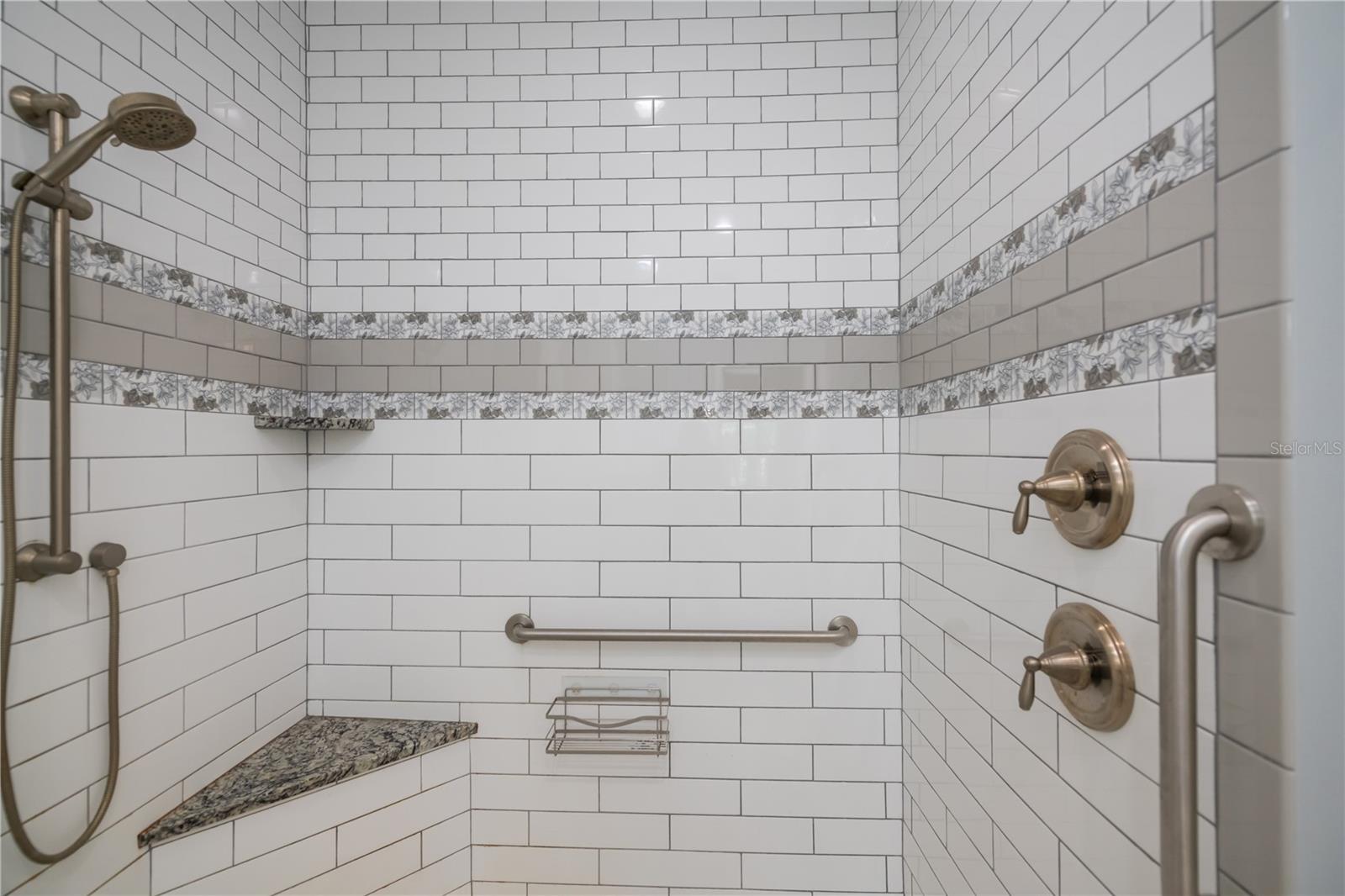 HERITAGE OAK PARK - Residential