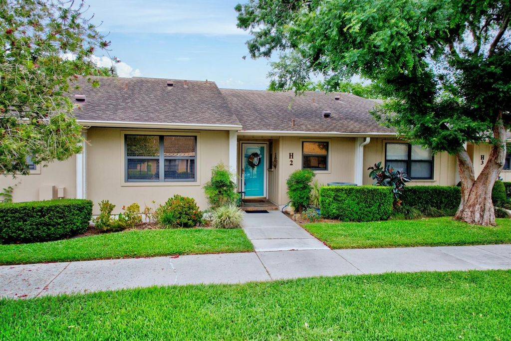 Photo of 2025 Sylvester Road #H2, Lakeland, FL 33803 (MLS # L4952093)