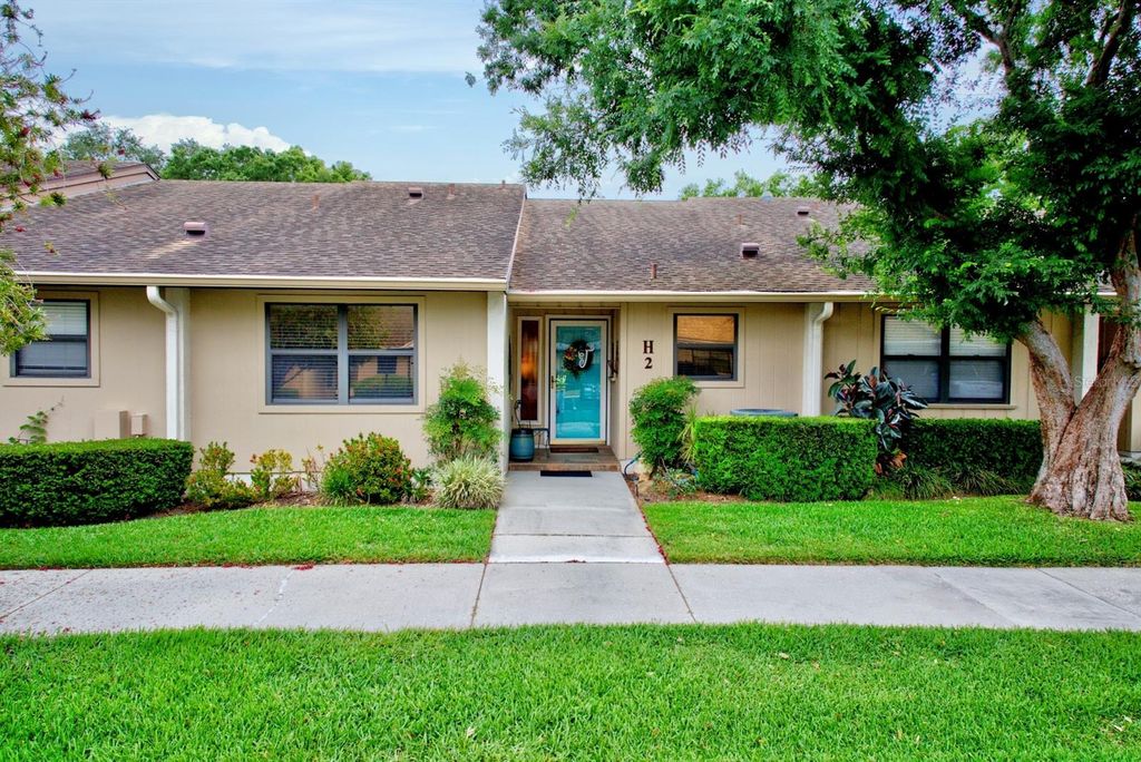 Photo of 2025 Sylvester Road #H2, Lakeland, FL 33803 (MLS # L4952093)