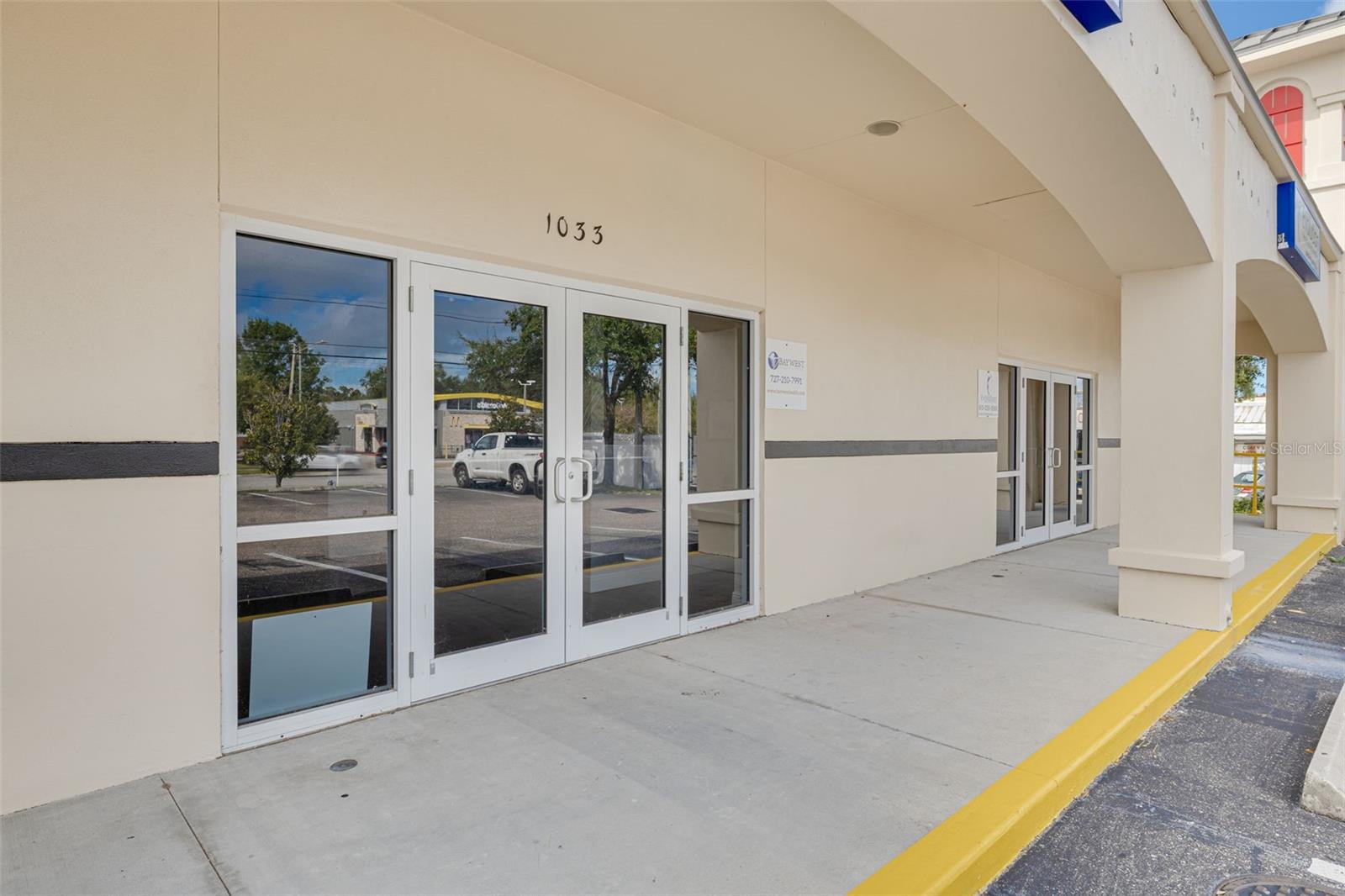 HAMMERHEAD COMM SUB - Commercial Lease