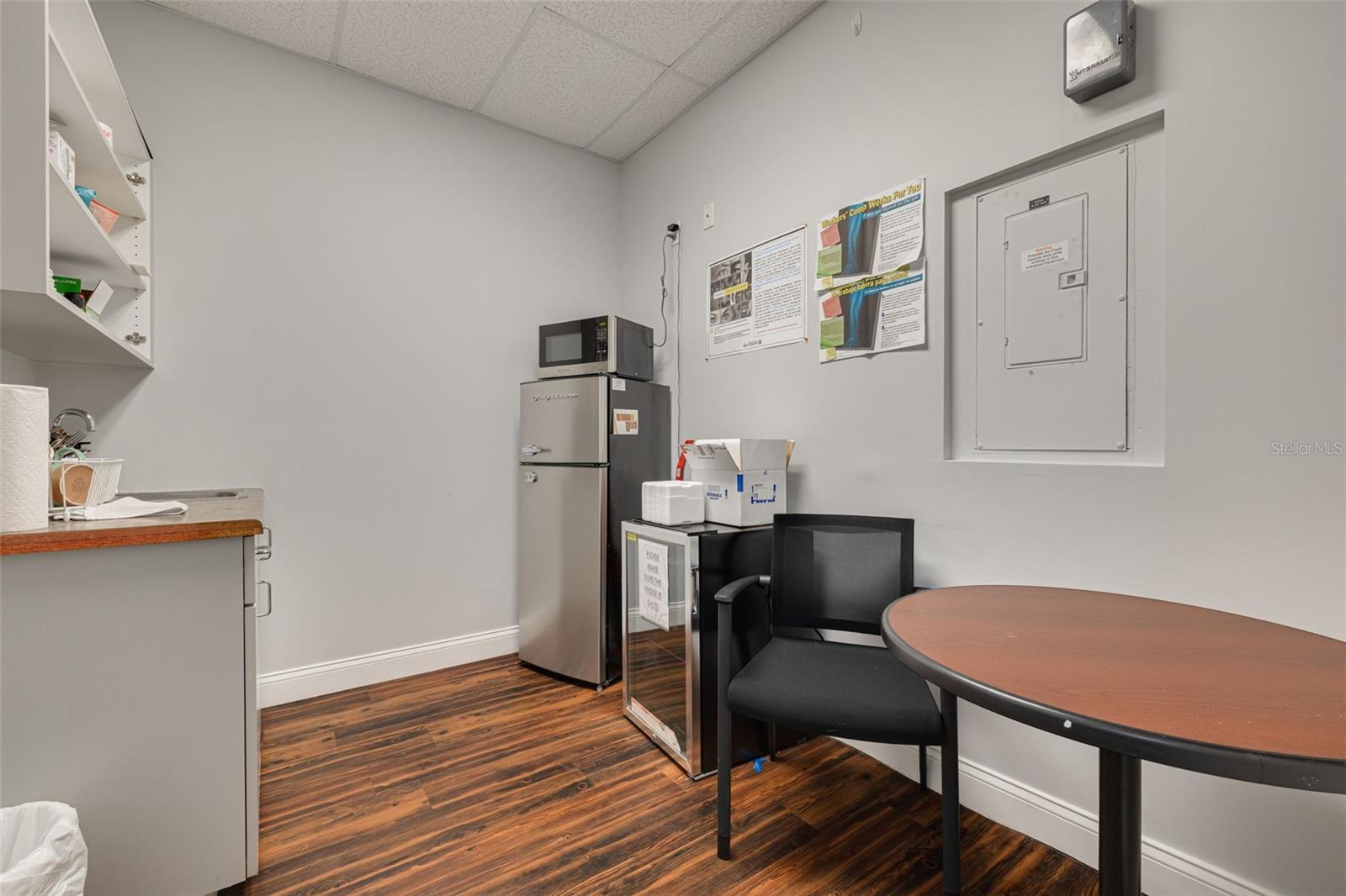 HAMMERHEAD COMM SUB - Commercial Lease