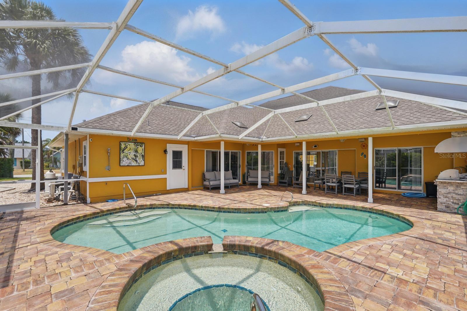 2 CLEVELAND COURT