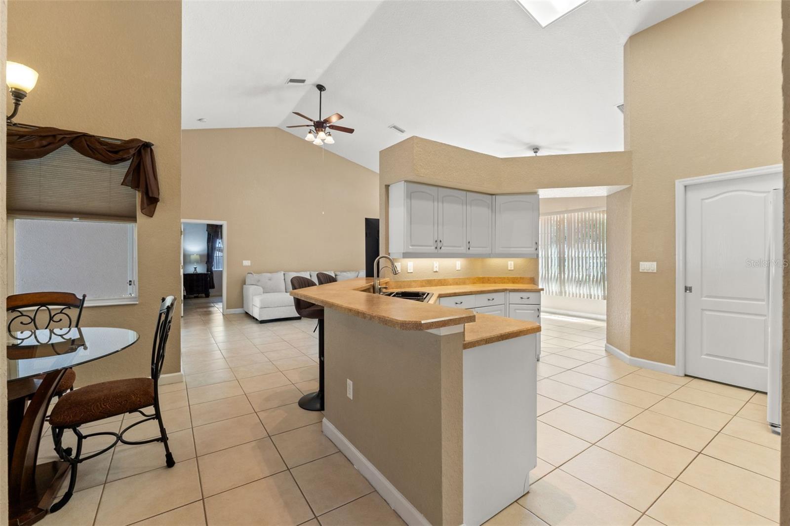 SPRING HILL - Residential