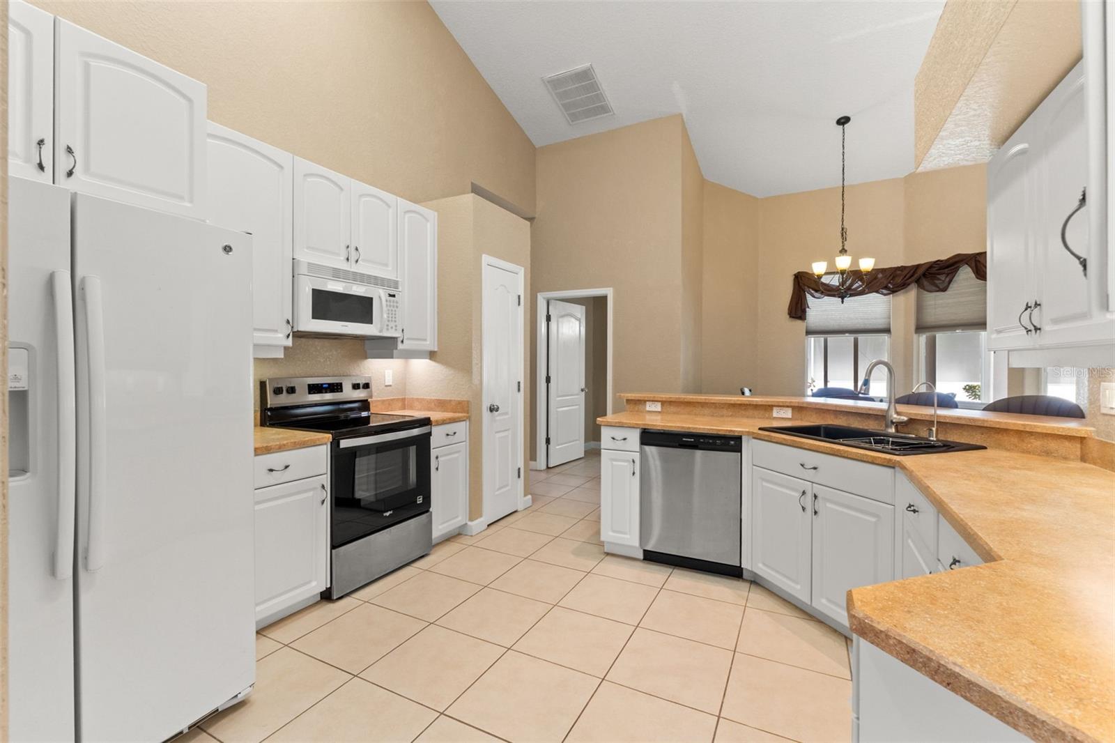 SPRING HILL - Residential