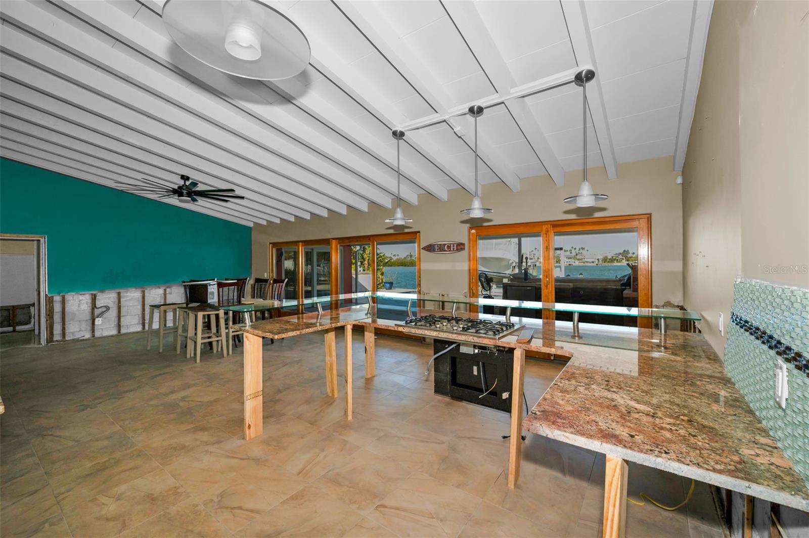 LA HACIENDA 1ST ADD - Residential