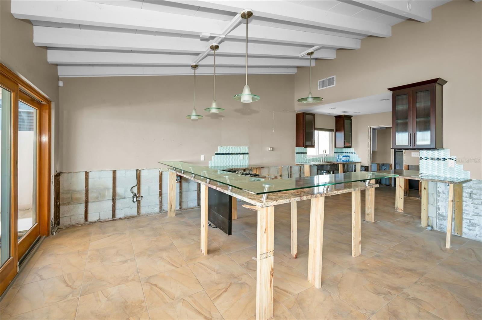 LA HACIENDA 1ST ADD - Residential