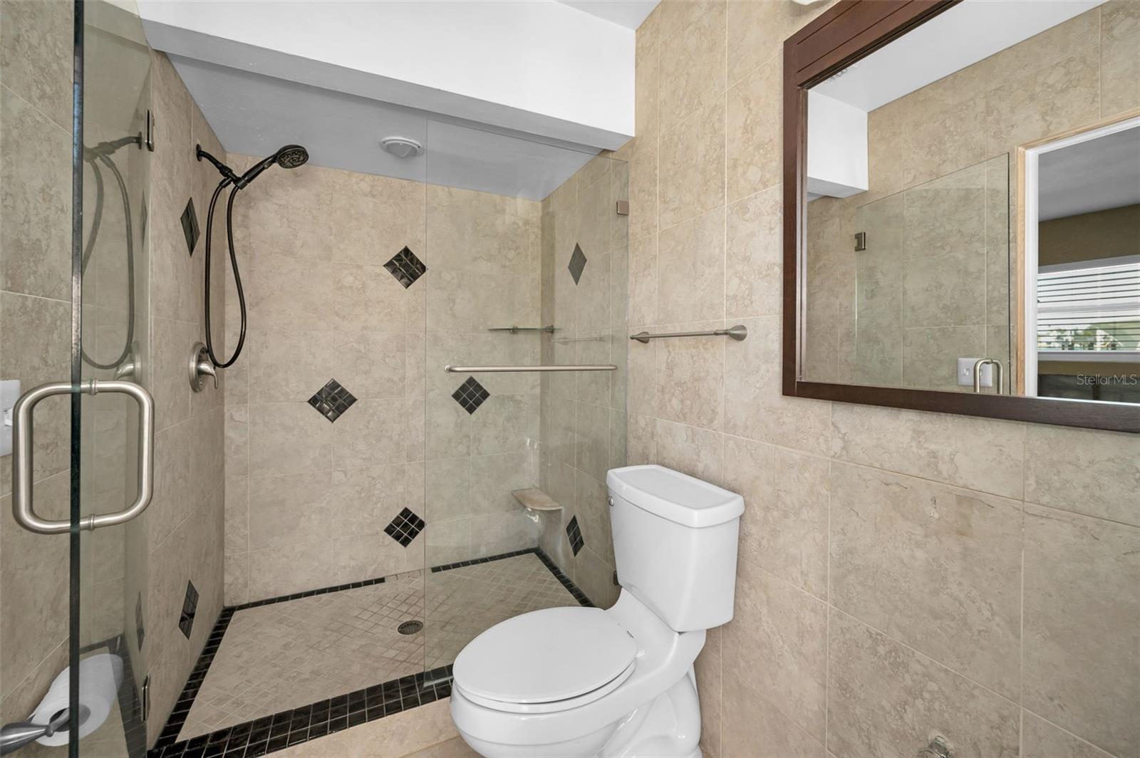 LA HACIENDA 1ST ADD - Residential