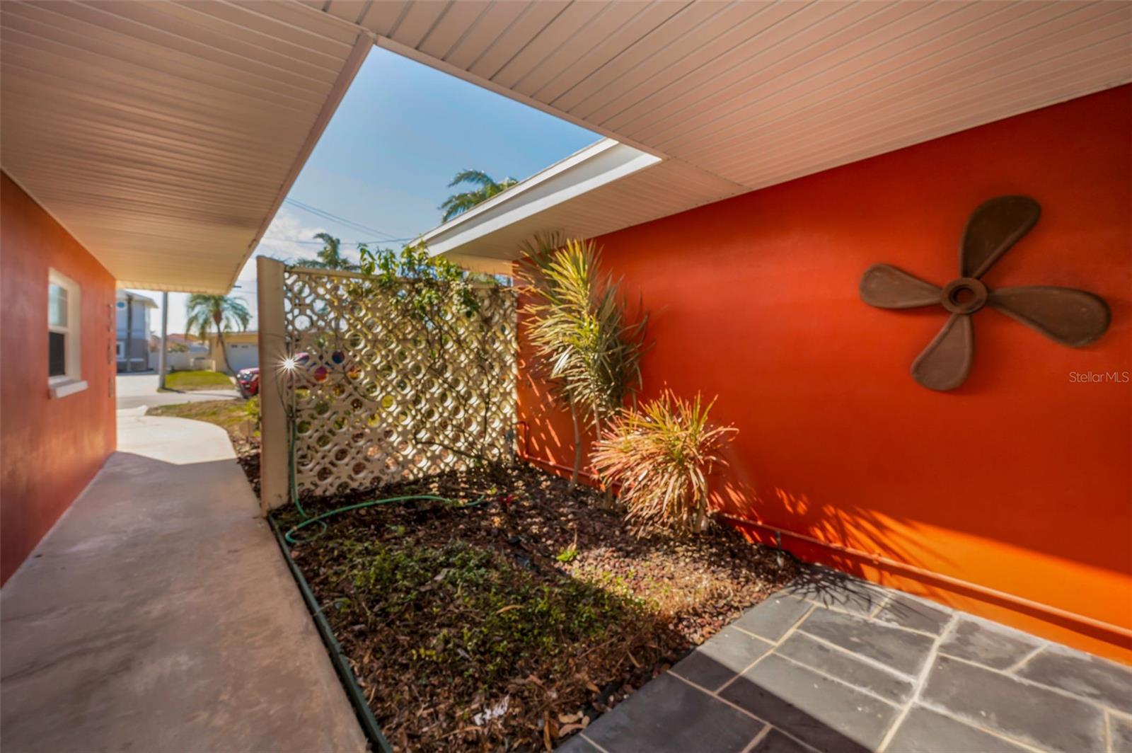 LA HACIENDA 1ST ADD - Residential