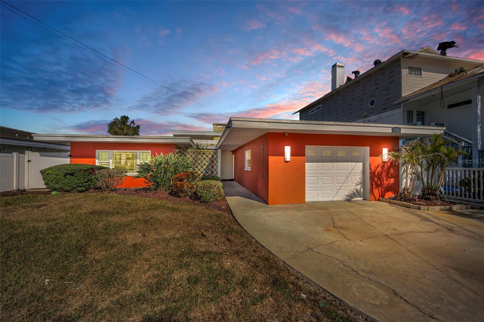 LA HACIENDA 1ST ADD - Residential