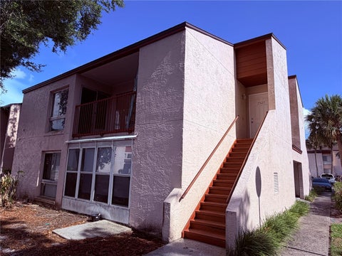 Photo of 2527 Citrus Club Lane #3904, Orlando, FL 32839 (MLS # O6413655)