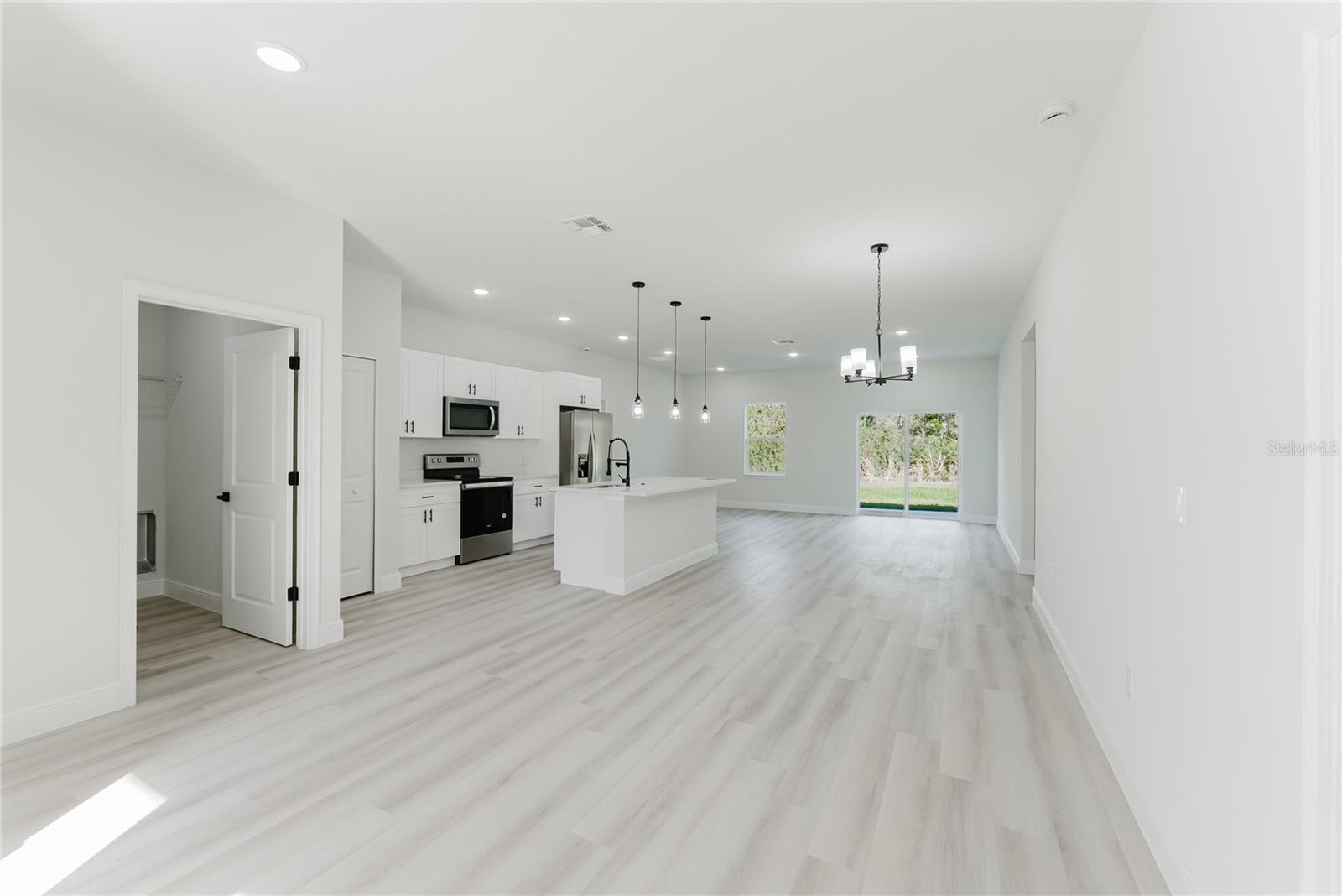 3325 SW 165TH LOOP