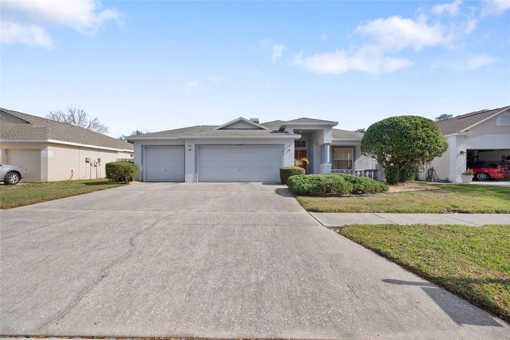 Photo of 12903 Lake Ventana Drive, Tampa, FL 33625 (MLS # TB8464798)