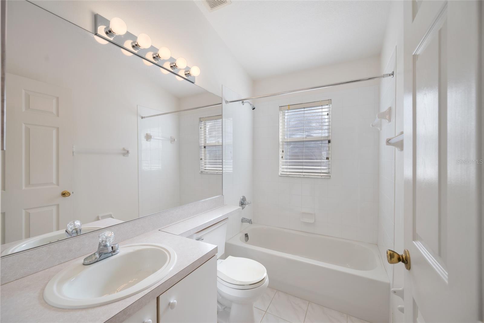 VENTANA PH 2 - Residential