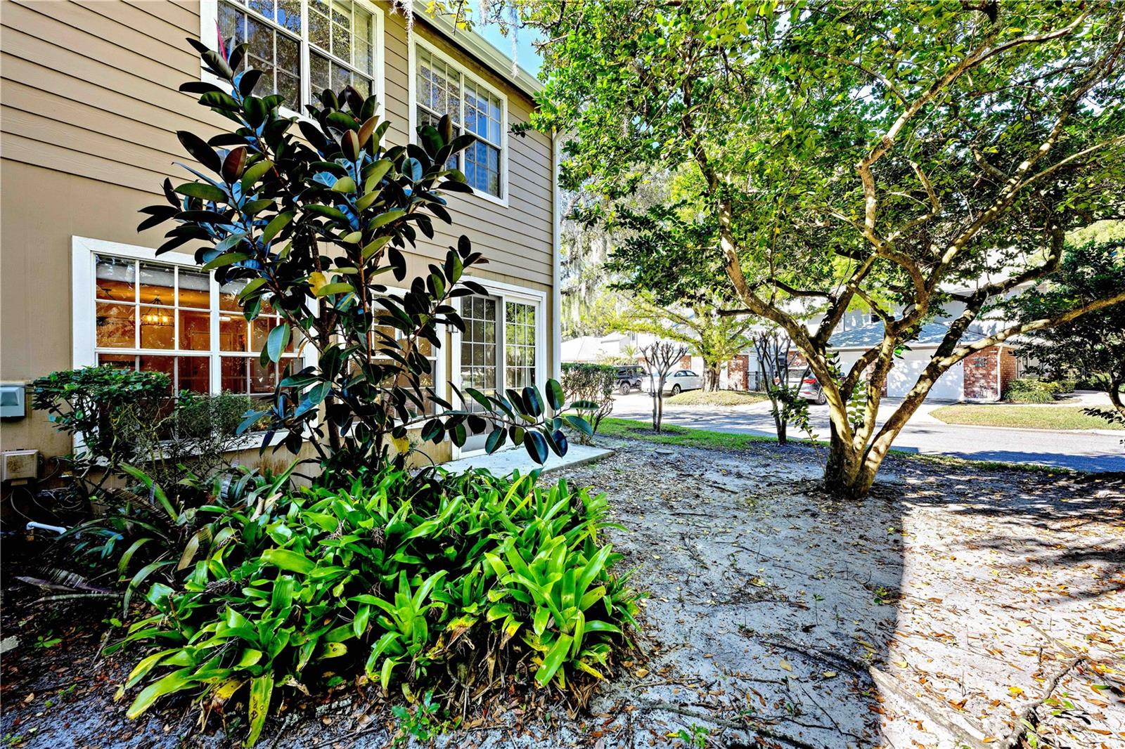 OAK HARBOUR SEC 4 - Residential