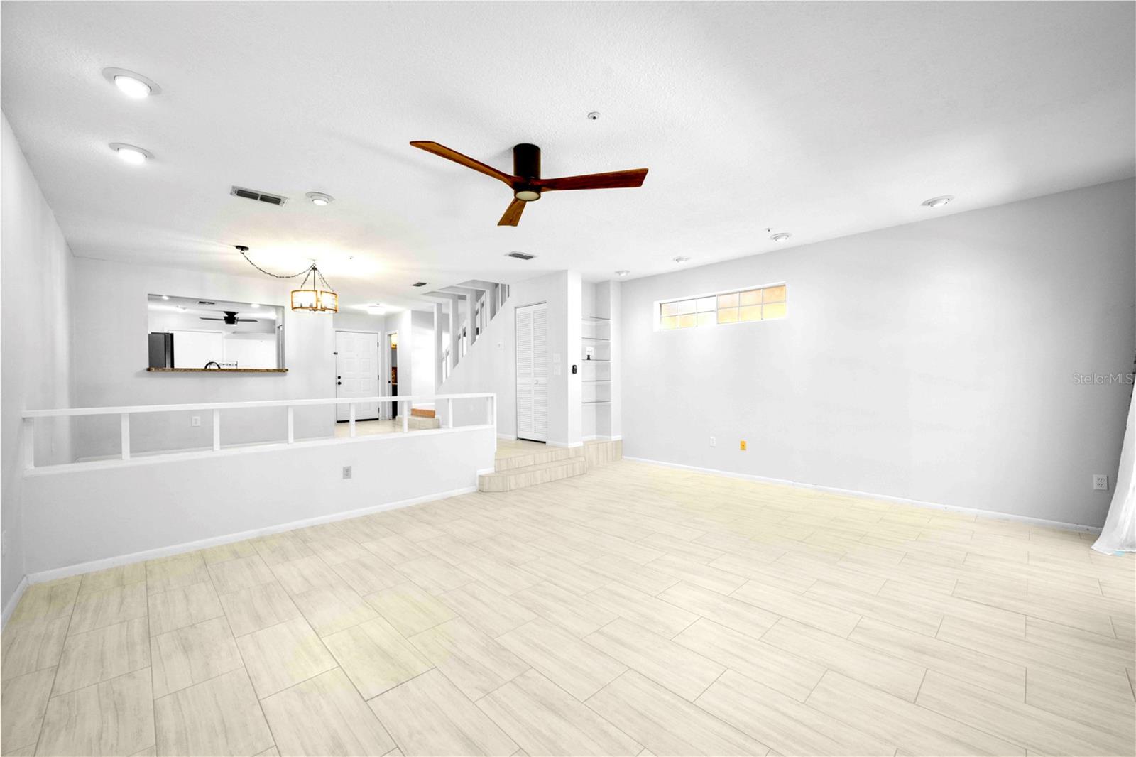 OAK HARBOUR SEC 4 - Residential