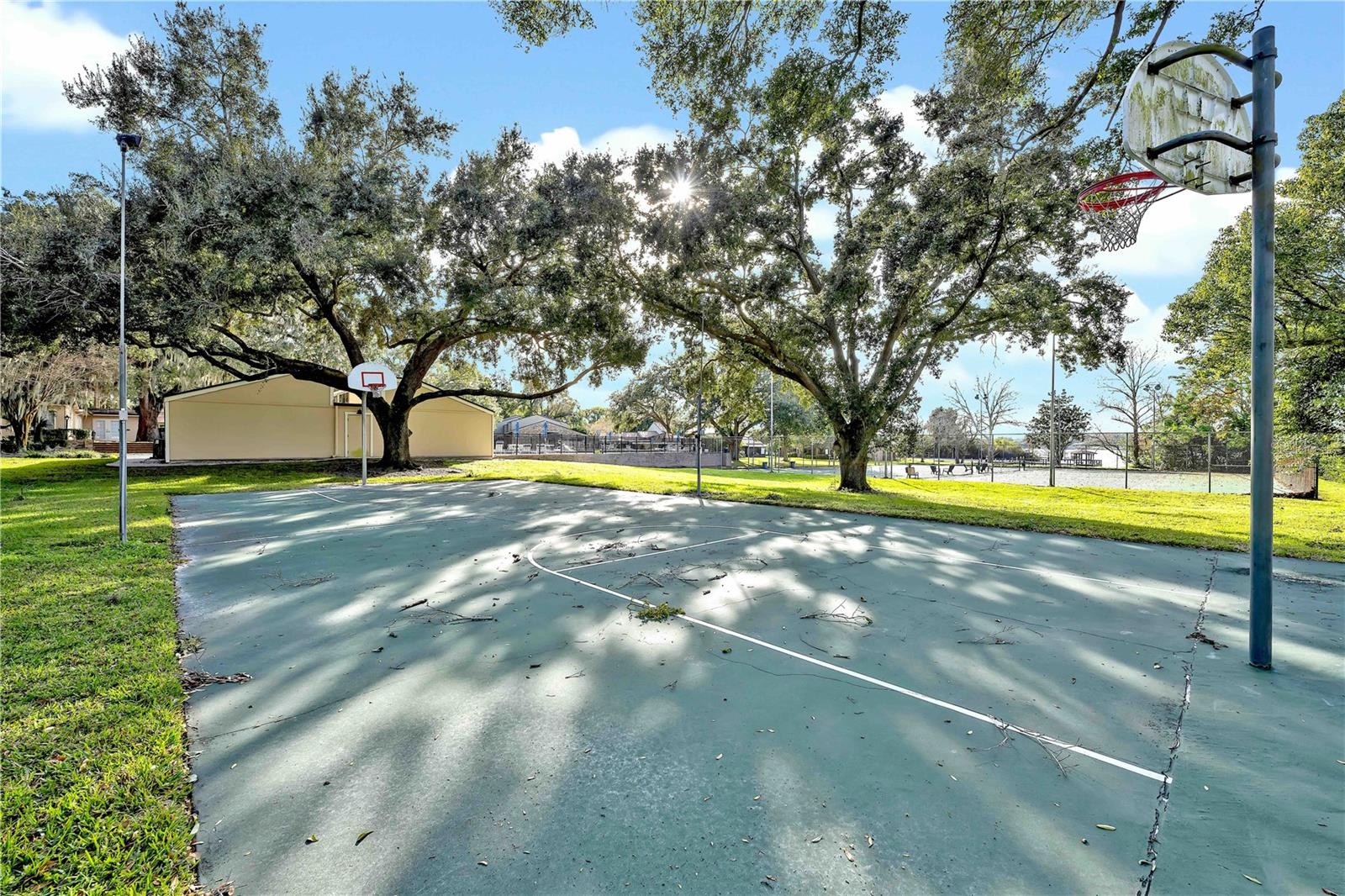 OAK HARBOUR SEC 4 - Residential