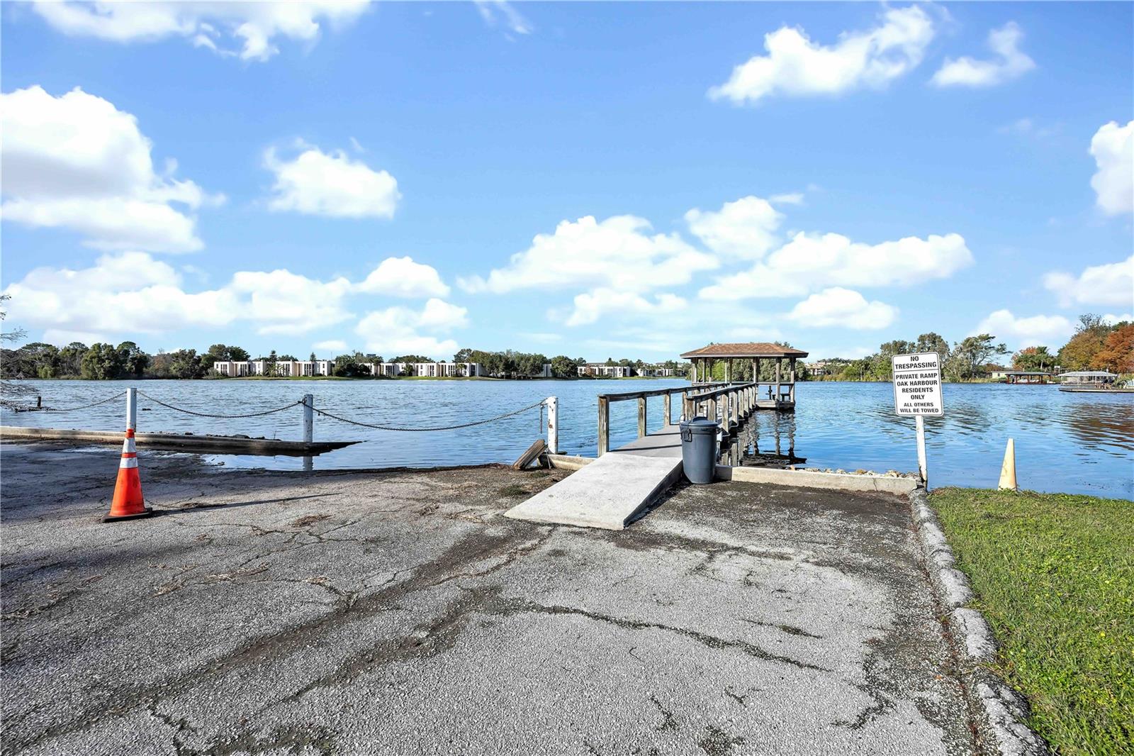 OAK HARBOUR SEC 4 - Residential