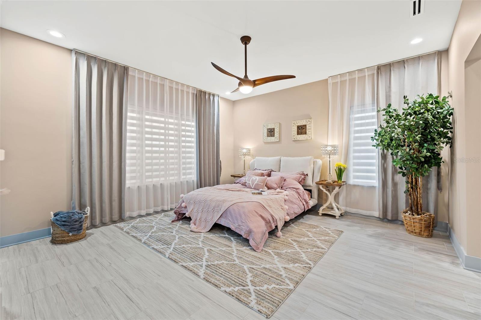 KIPPS COLONY ESTATES AT PASADENA YACHT/COUNTRY CL - Residential