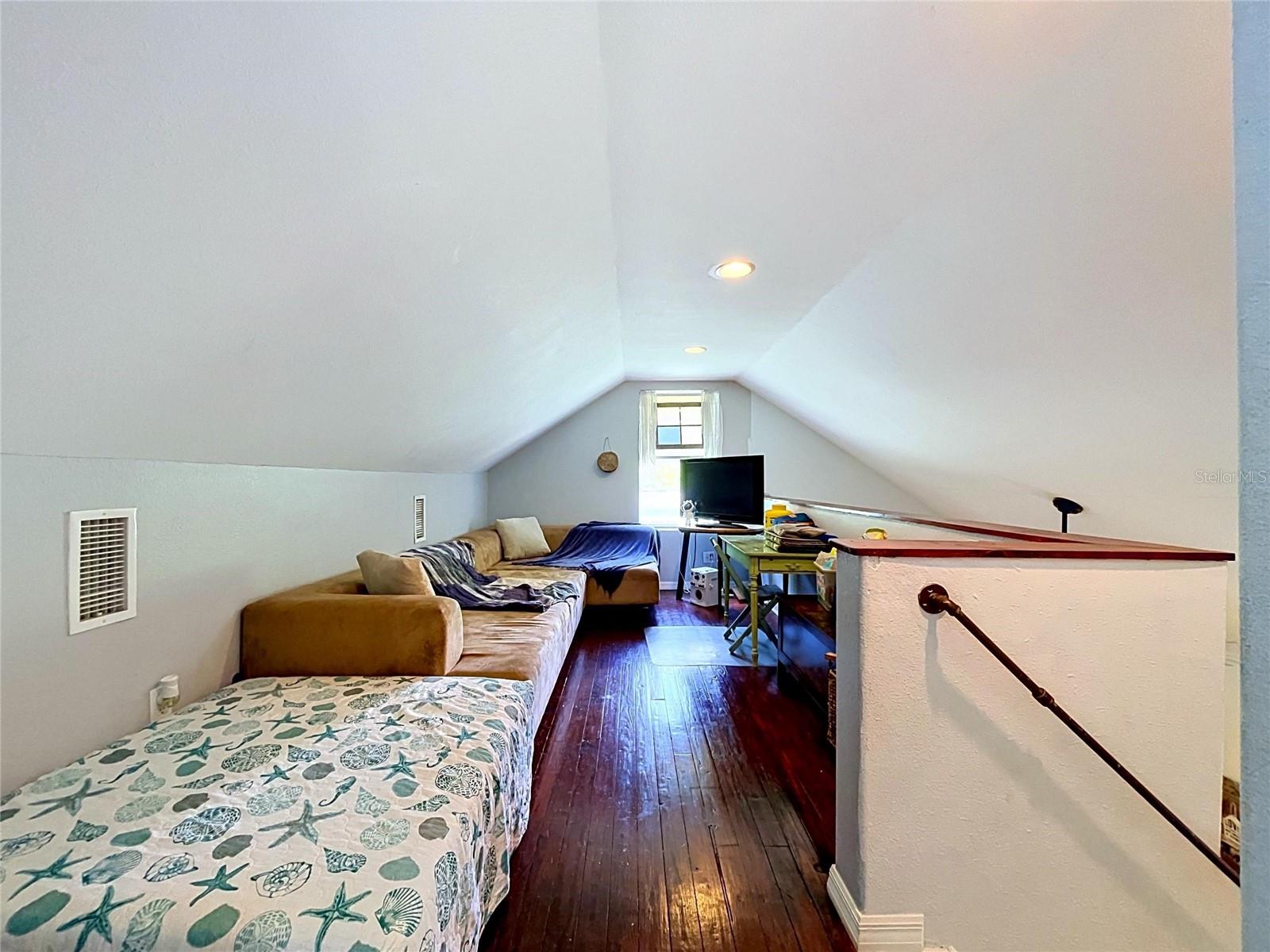 UNPLATTED - Residential