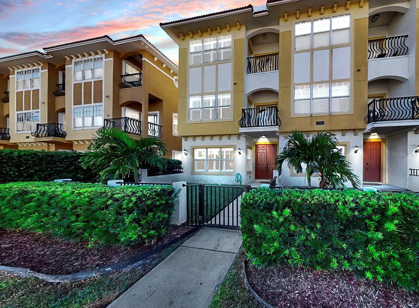 NORTH HYDE PARK CITY TWNHMS - Residential