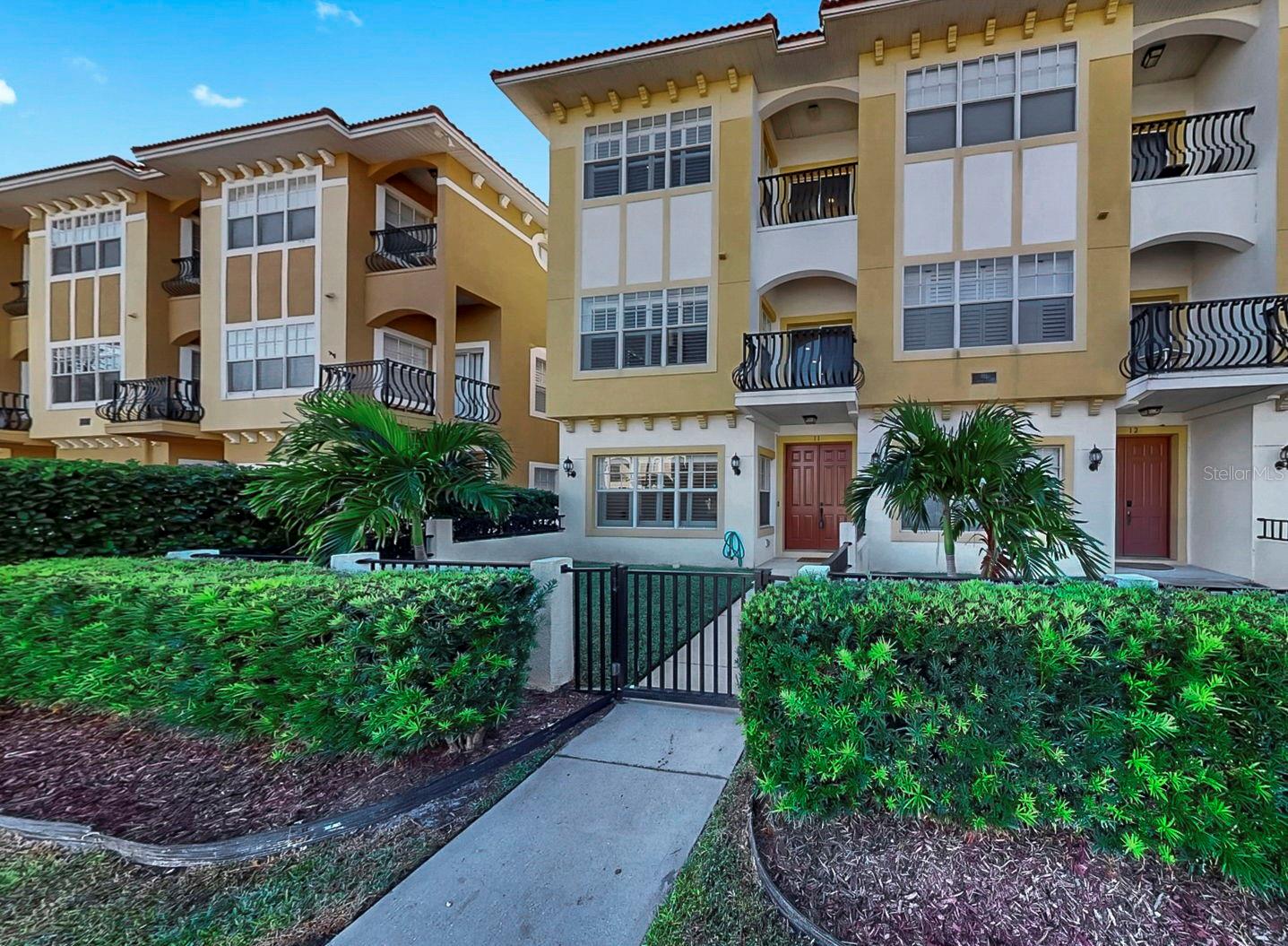 NORTH HYDE PARK CITY TWNHMS - Residential