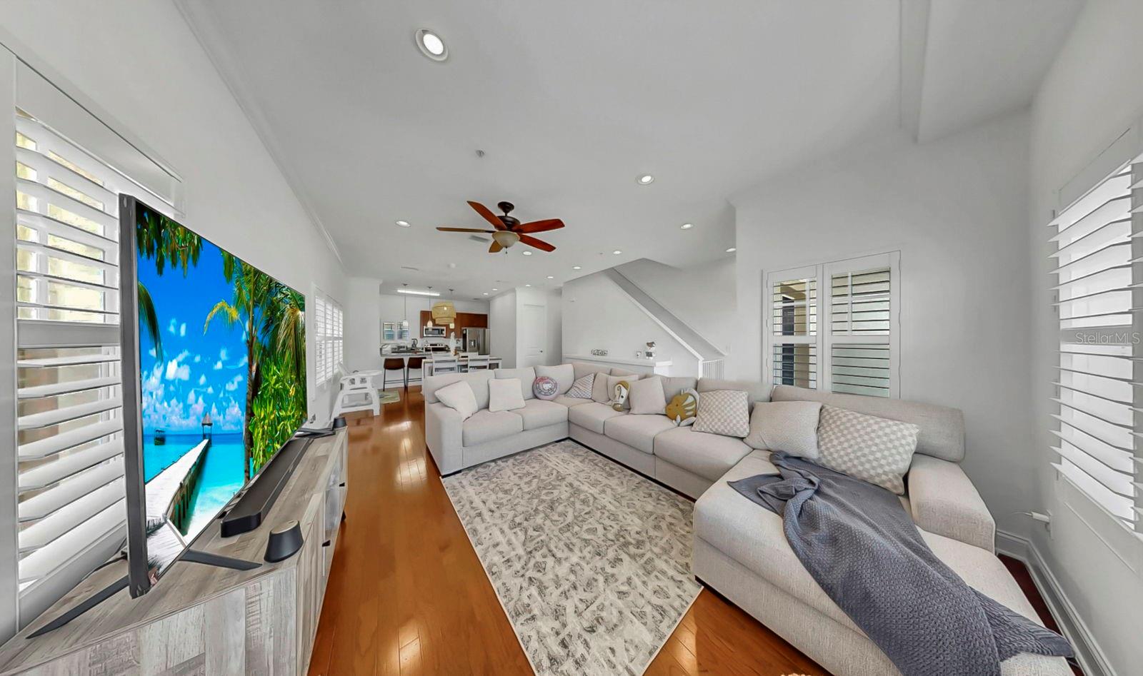 NORTH HYDE PARK CITY TWNHMS - Residential