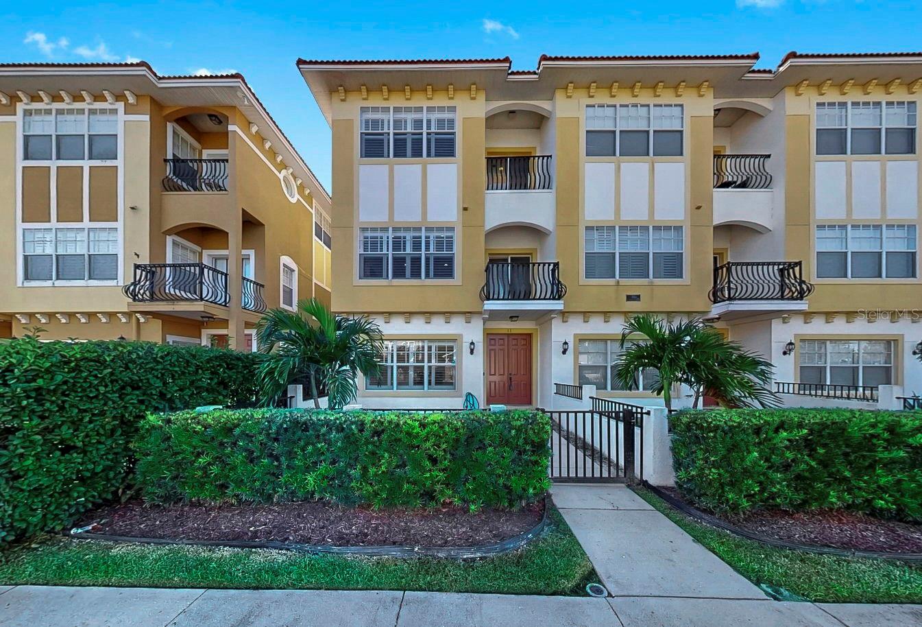 NORTH HYDE PARK CITY TWNHMS - Residential