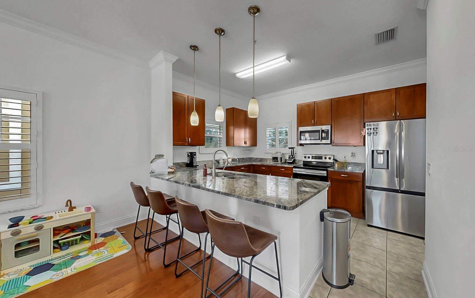 NORTH HYDE PARK CITY TWNHMS - Residential