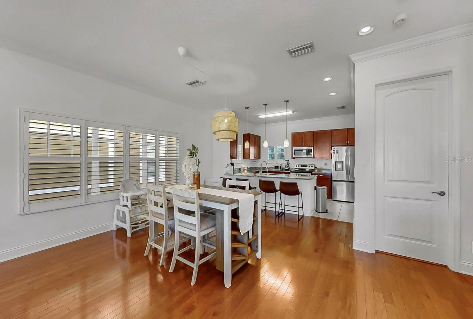 NORTH HYDE PARK CITY TWNHMS - Residential