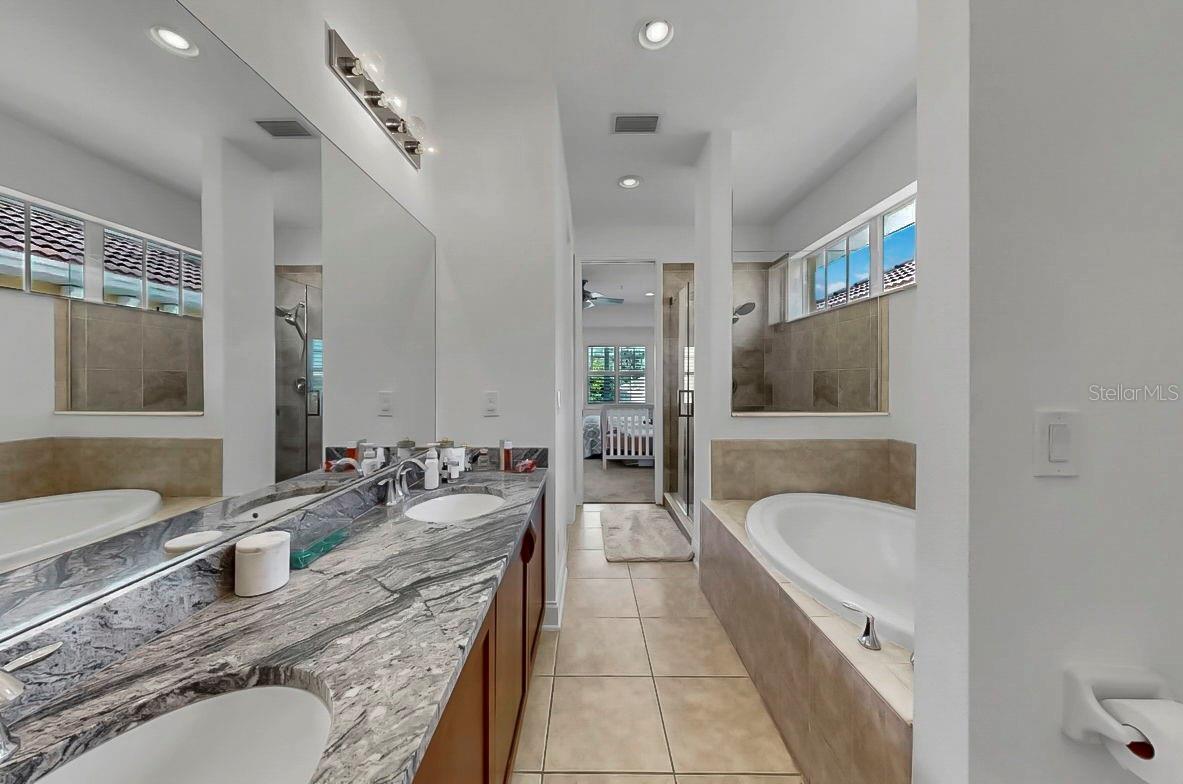 NORTH HYDE PARK CITY TWNHMS - Residential