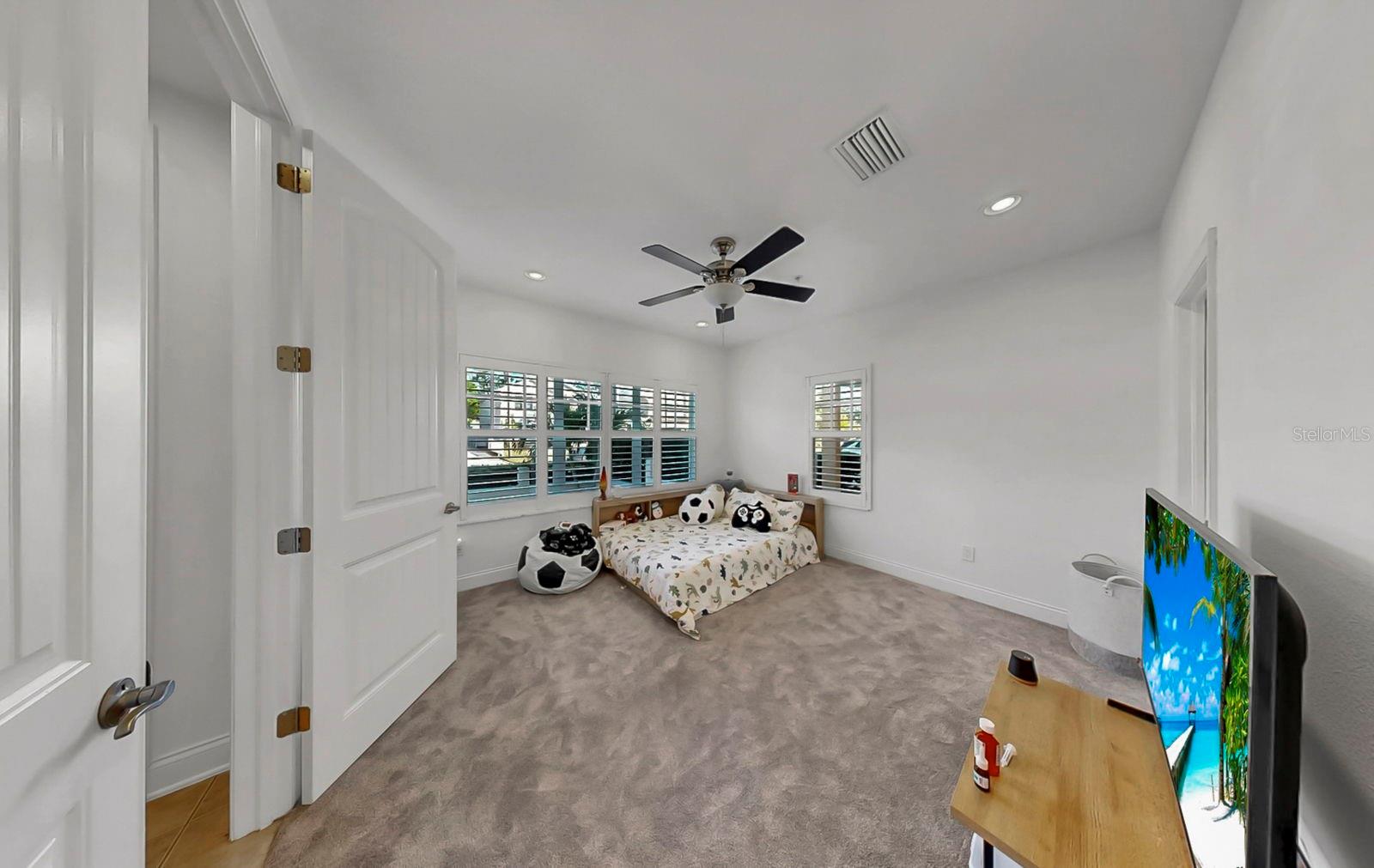 NORTH HYDE PARK CITY TWNHMS - Residential