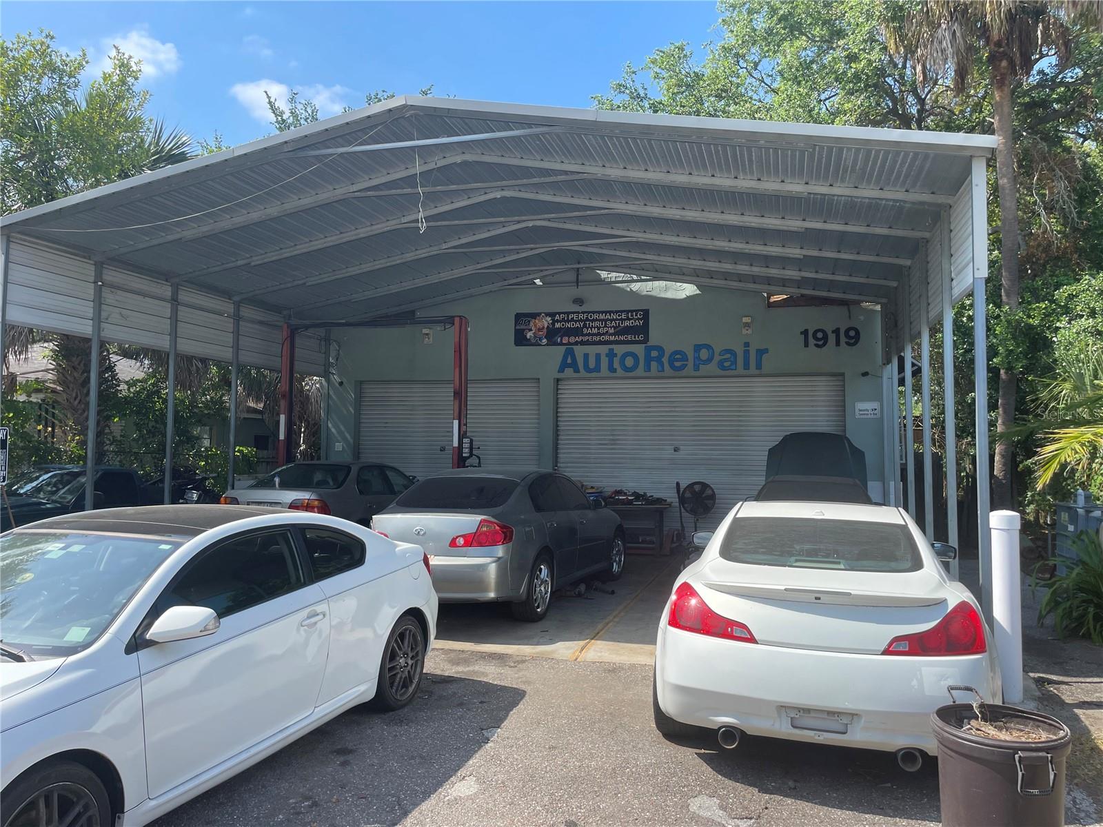 Situated in the bustling heart of West Tampa. This property offers an unparalleled opportunity for automotive businesses. Zoned Commercial Intensive (CI), this property is perfectly suited for an auto/boat repair shop, body shop, or vehicle service center. Real estate consists of 1,184 heated sq ft and 2,266 sq ft gross area. 4,750 sq ft lot. Property features a double door garage & separate entry door. Full bathroom with living quarters. Fenced in with 6 ft chain link fence. Tenant occupied with month to month lease. Close proximity to Raymond James, Midtown Development, University of Tampa, International Mall & Rome Yard Development. Within 15 minutes of Downtown Tampa, Tampa International Airport & everything Tampa has to offer.