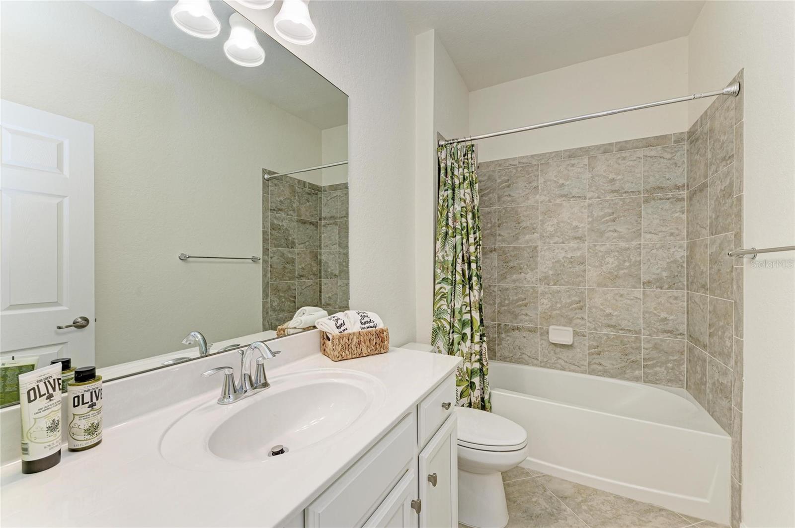 SARASOTA NATIONAL PH 12-A - Residential