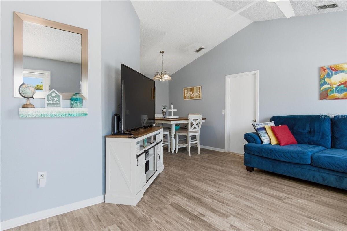 DELTONA LAKES UNIT 32 - Residential