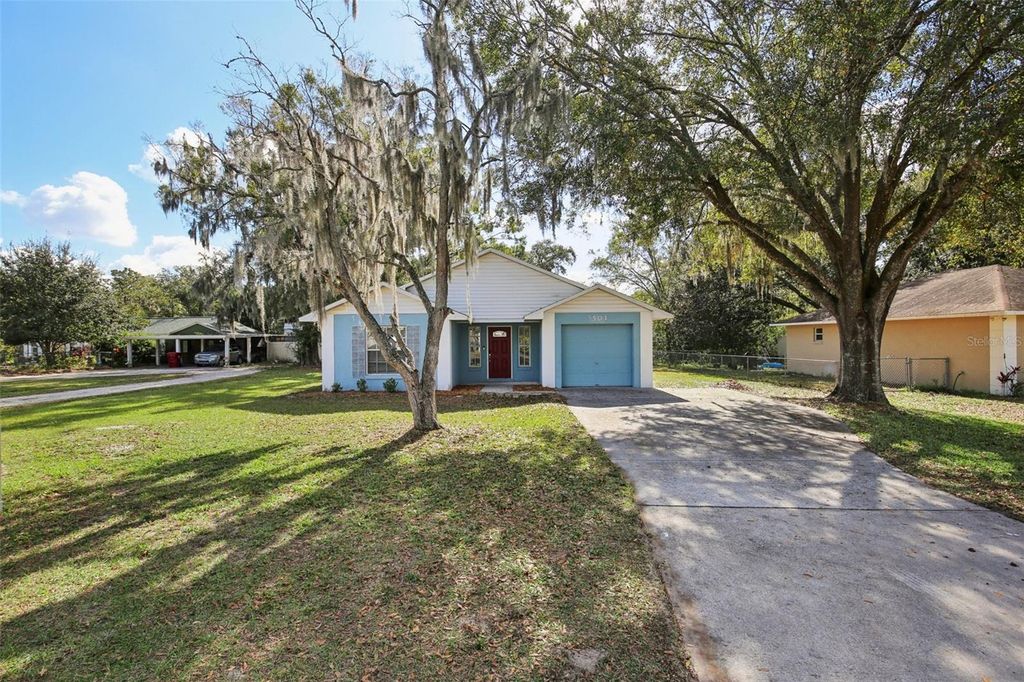 Photo of 3501 W Reynolds Street, Plant City, FL 33563 (MLS # TB8459488)