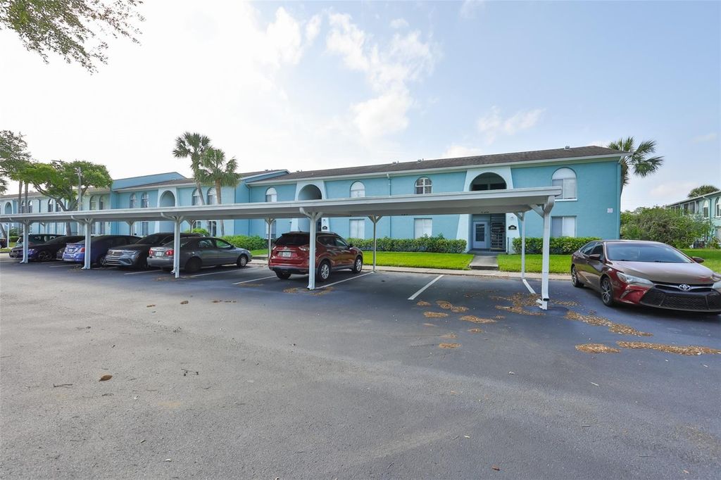 Photo of 284 115th Avenue N #3, St Petersburg, FL 33716 (MLS # TB8494602)