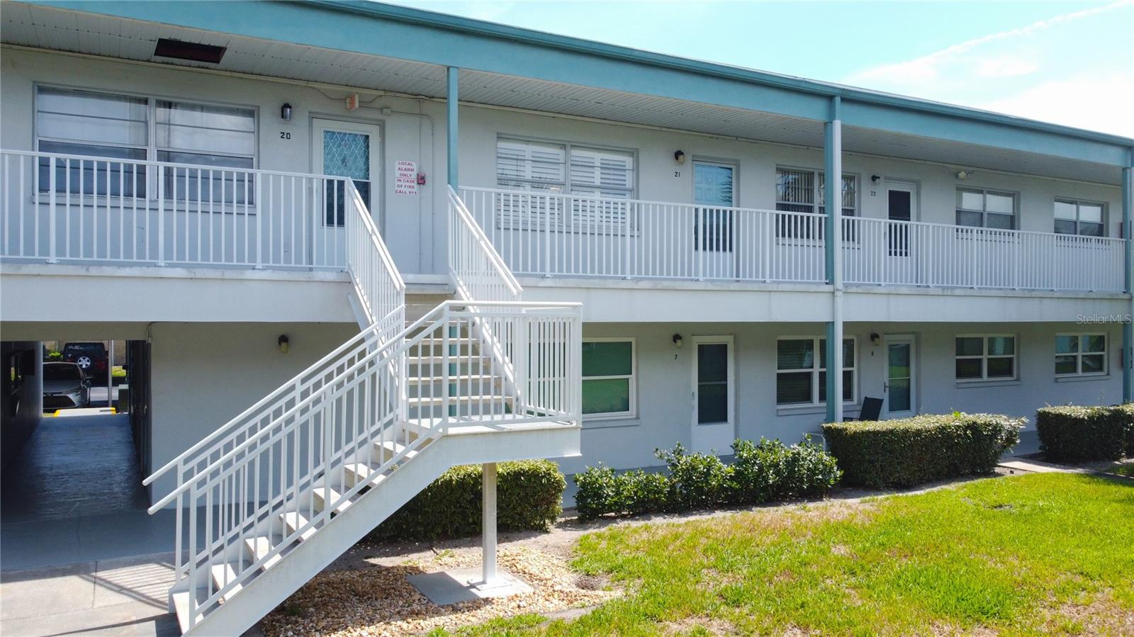 PARADISE SHORES - Residential