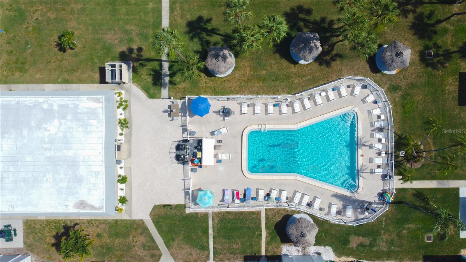 PARADISE SHORES - Residential