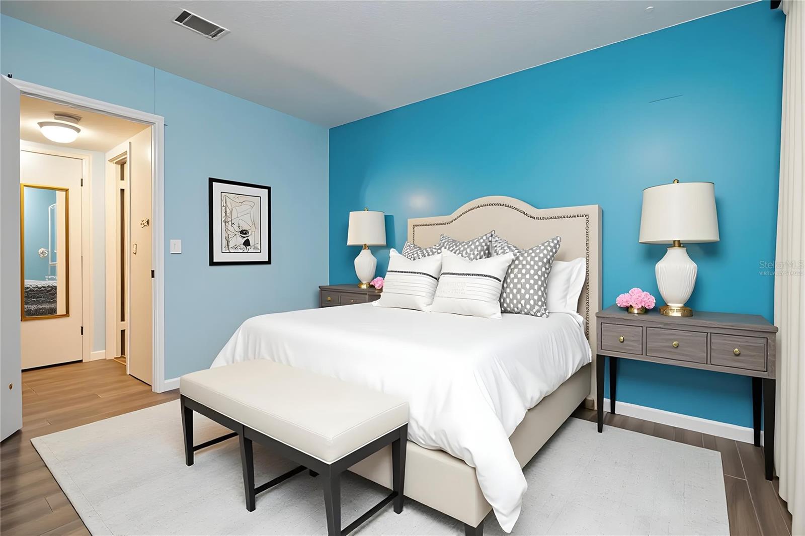 PARADISE SHORES - Residential