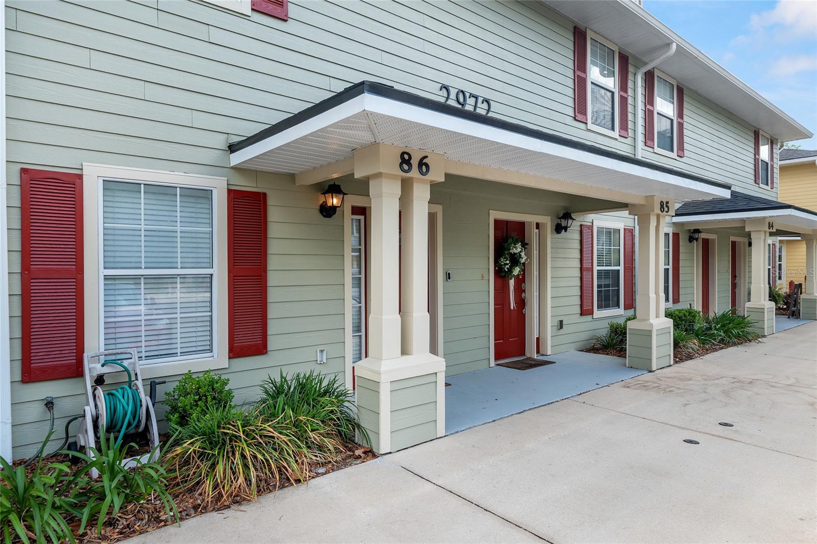 CHASE HOLLOW CONDO - Residential