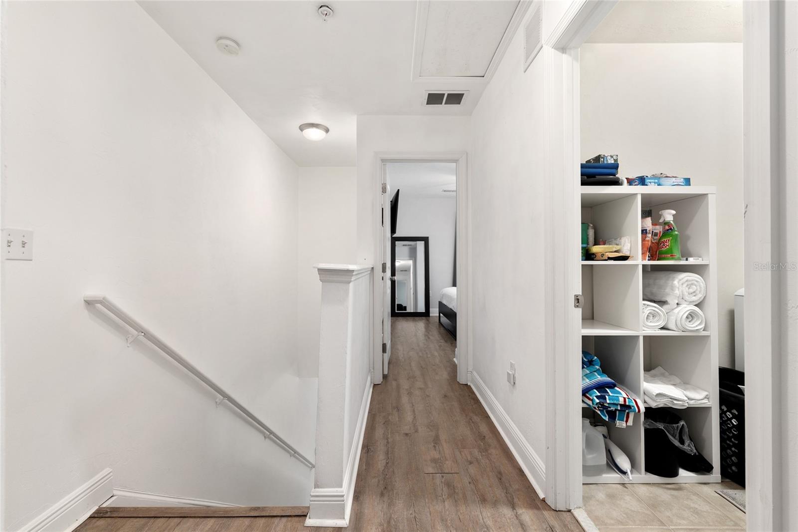CHASE HOLLOW CONDO - Residential