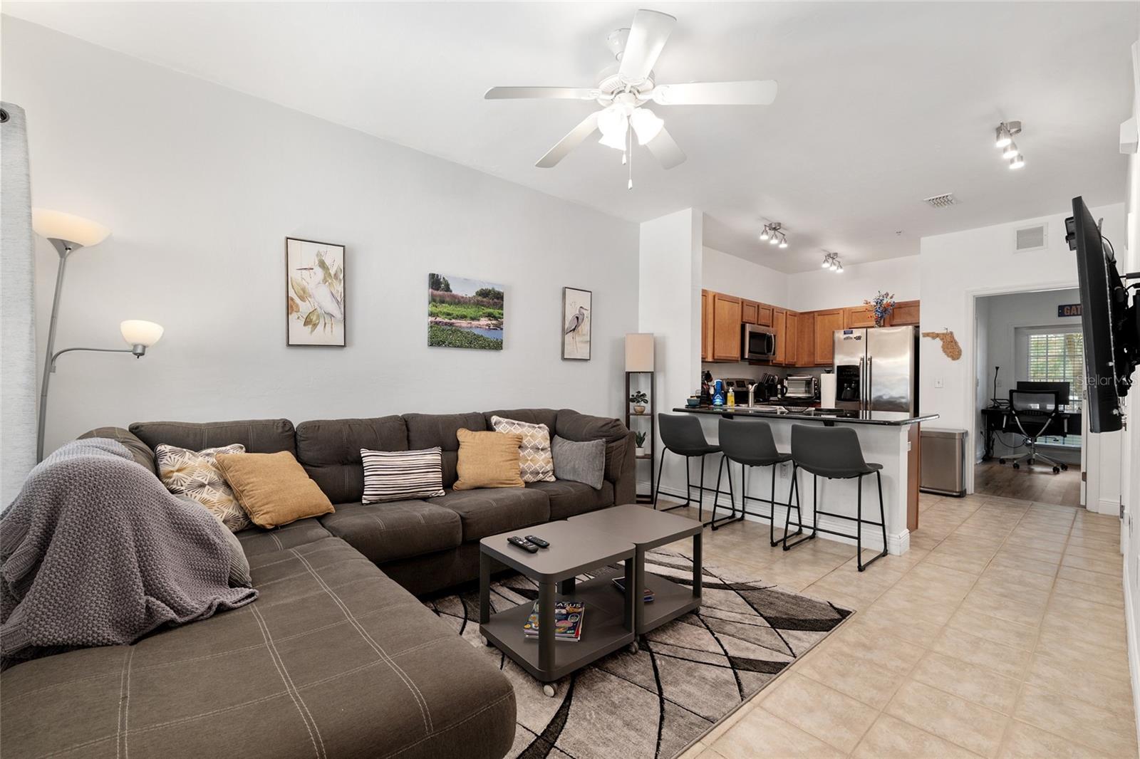 CHASE HOLLOW CONDO - Residential