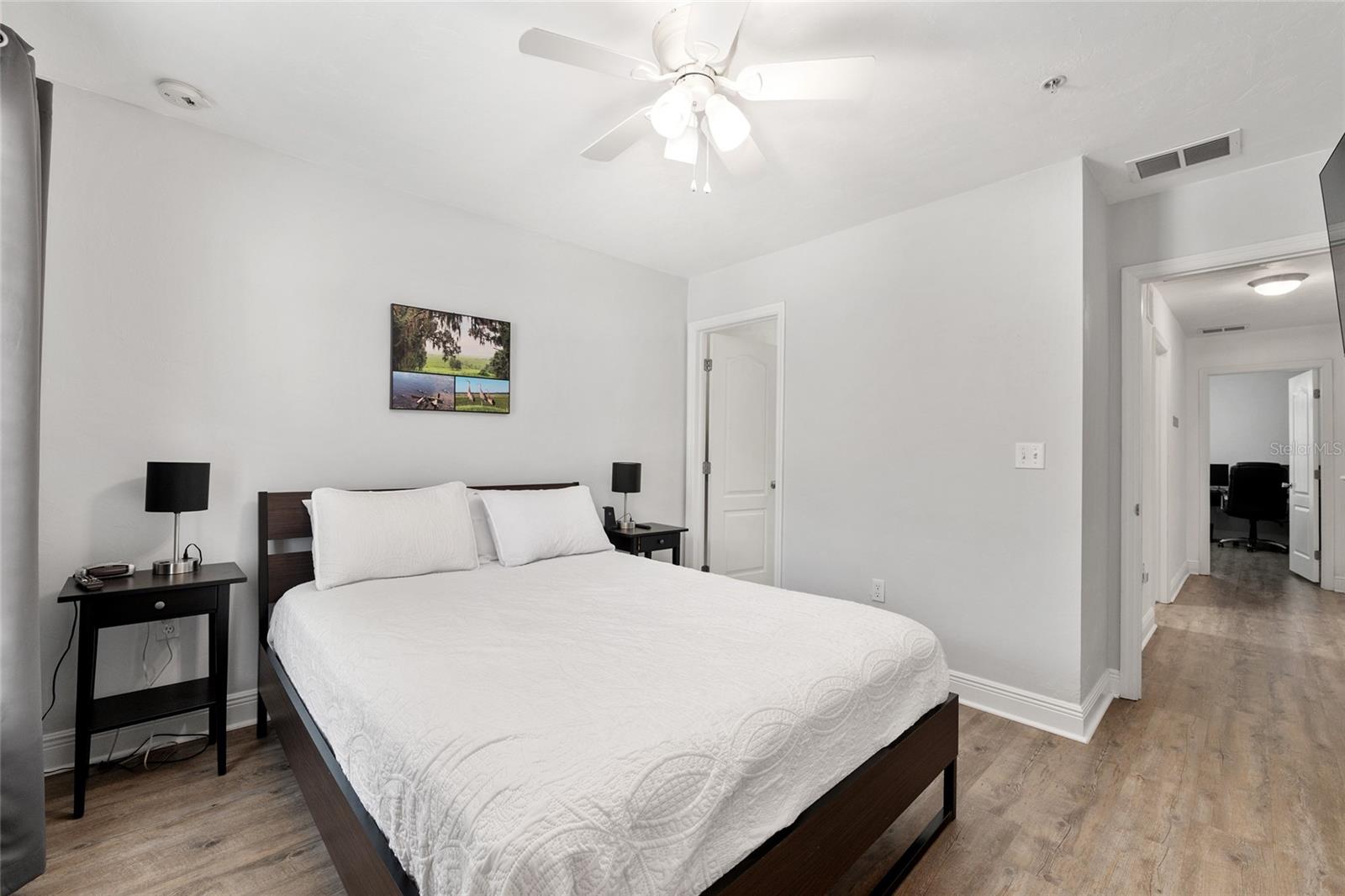 CHASE HOLLOW CONDO - Residential