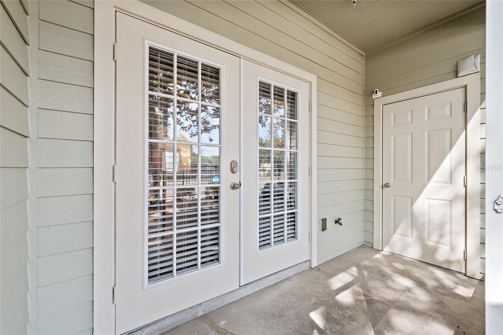 CHASE HOLLOW CONDO - Residential