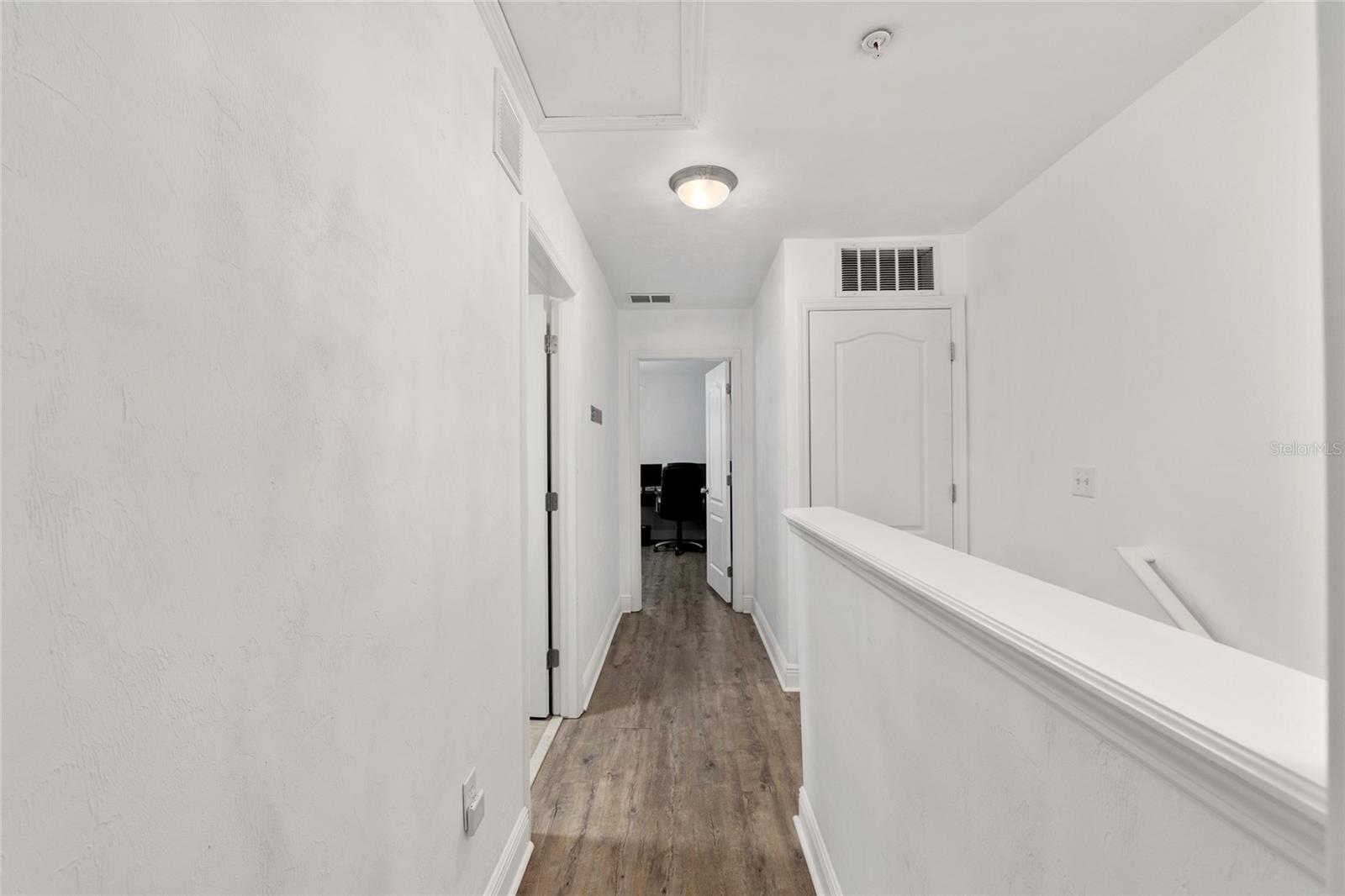 CHASE HOLLOW CONDO - Residential