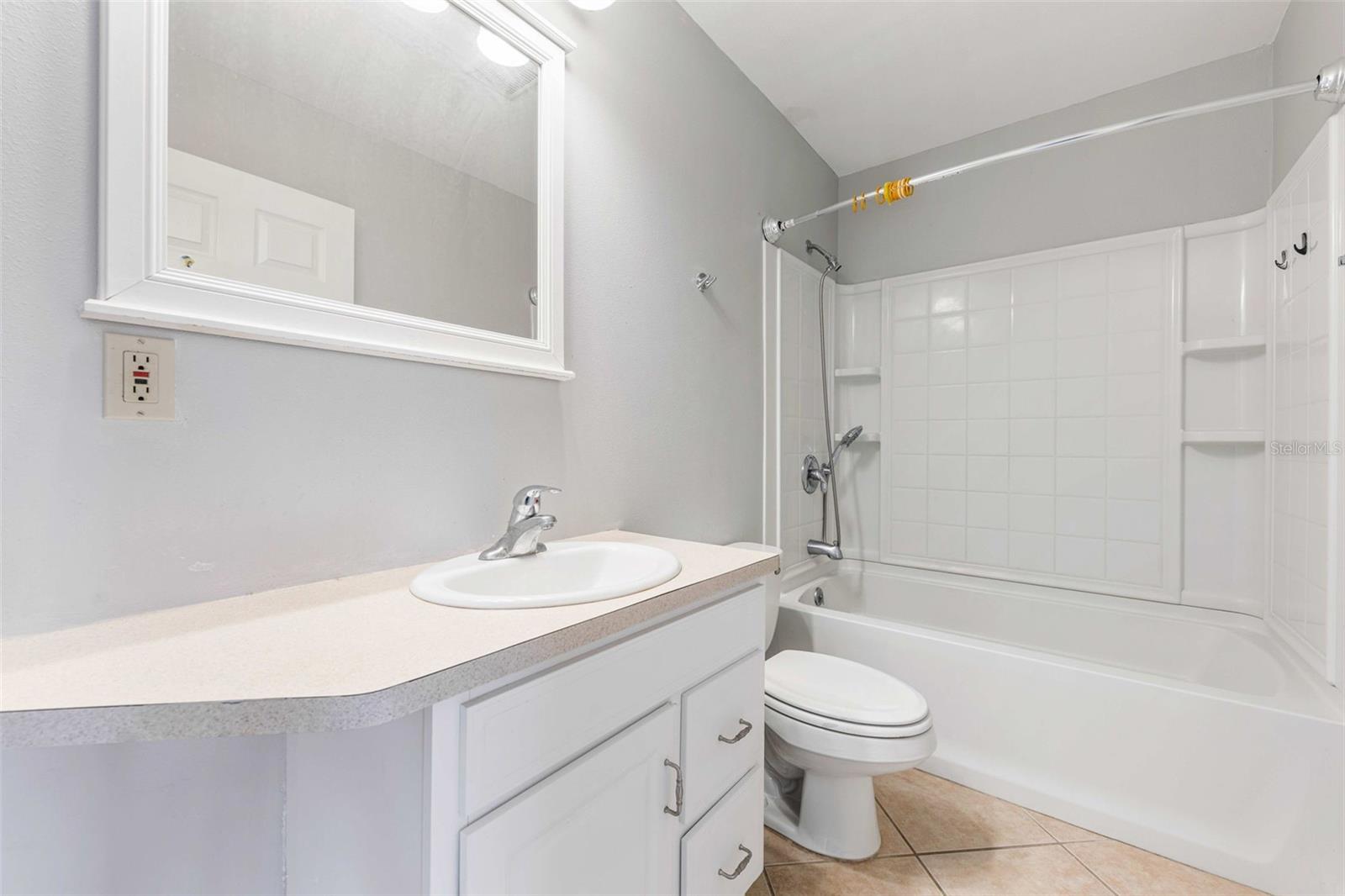 HUNTINGTON ON THE GREEN - Residential