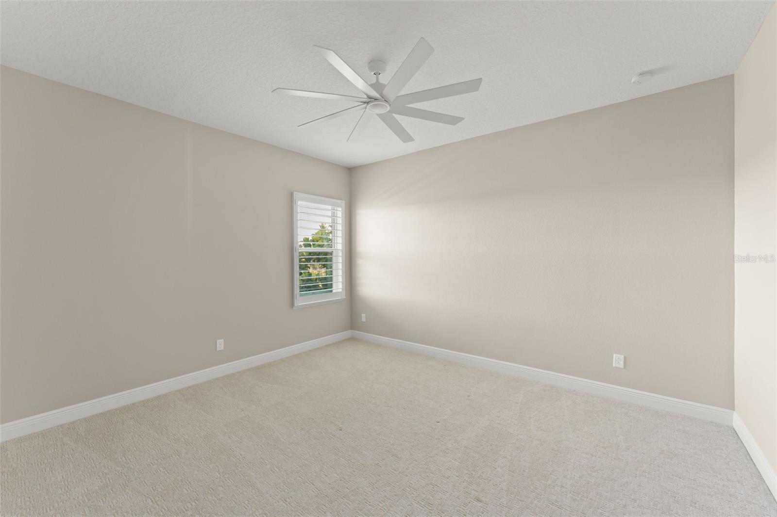 LAKESHORE PRESERVE - Residential