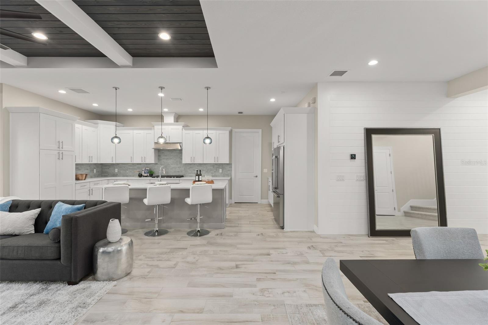 LAKESHORE PRESERVE - Residential