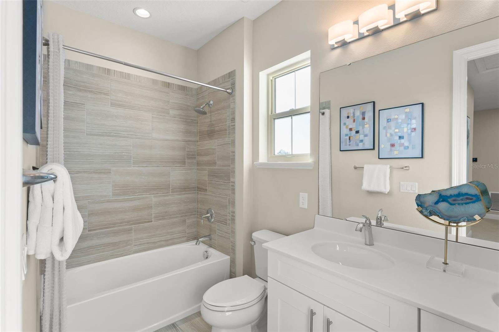 LAKESHORE PRESERVE - Residential