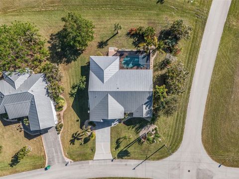 A home in PUNTA GORDA